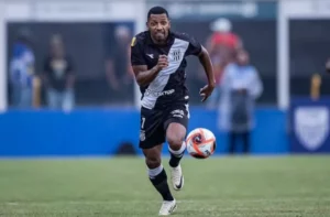 Atlético-GO acerta a contratação de atacante da Ponte Preta