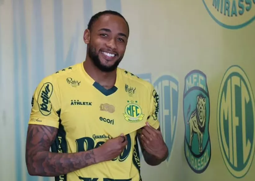 Novo reforço do América-MG