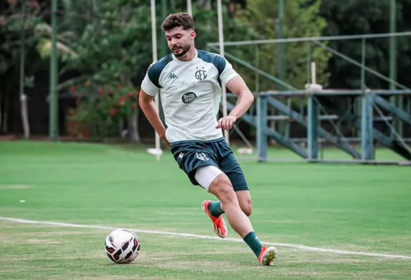 Série C: Guarani renova com lateral e empresta atacante 2 Foto: Raphael Silvestre