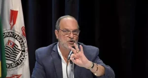 'A gente quer ser um Flamengo, e vamos ser', afirma presidente do Conselho do Corinthians