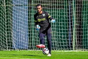 Goleiro se despede do América-MG e será oficializado pelo Guarani para Série C