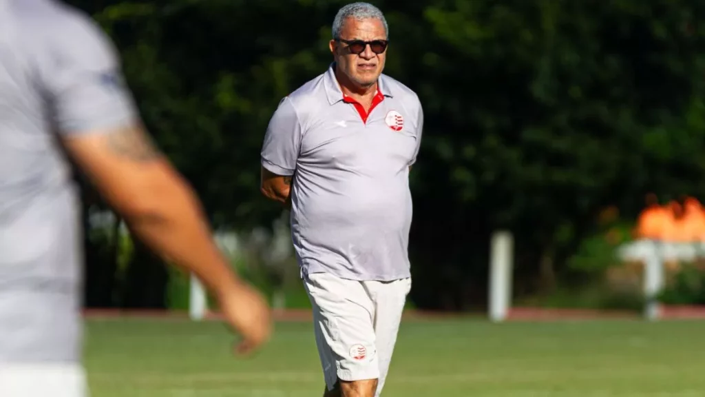 Com mudança de horário, Náutico treina pela manhã antes de enfrentar o Londrina 2 Com mudança de horário, Náutico treina pela manhã antes de enfrentar o Londrina (Foto: Gabriel França/CNC)