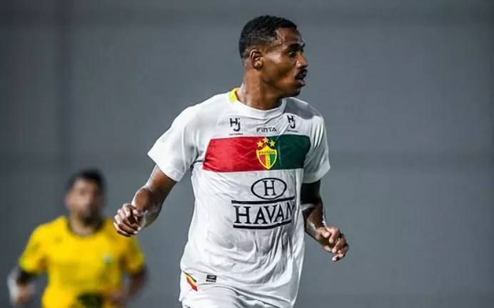 Brusque encara Anápolis com meio de campo modificado