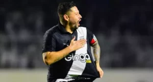 Por que o lateral Maguinho tem camisa na Ponte Preta ?