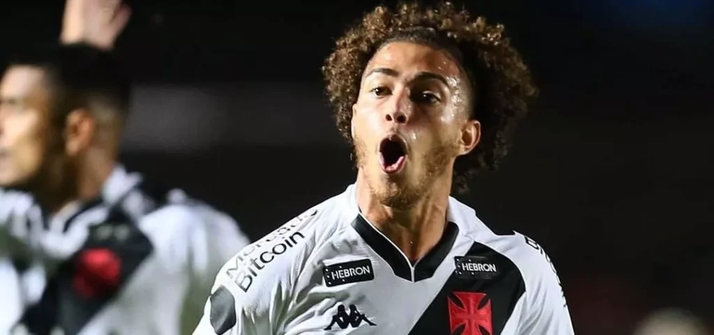 Vasco encaminha venda de atacante para clube português 