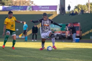 Figueirense tenta quebrar tabu fora de casa contra Ypiranga