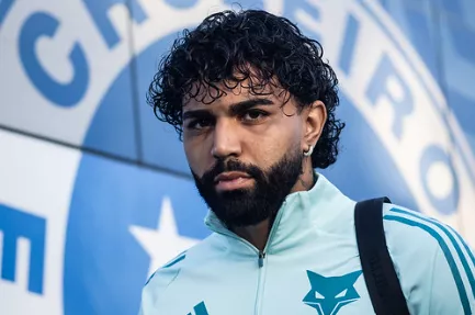 Gabigol enfrenta reserva no Cruzeiro e se declara ao Flamengo