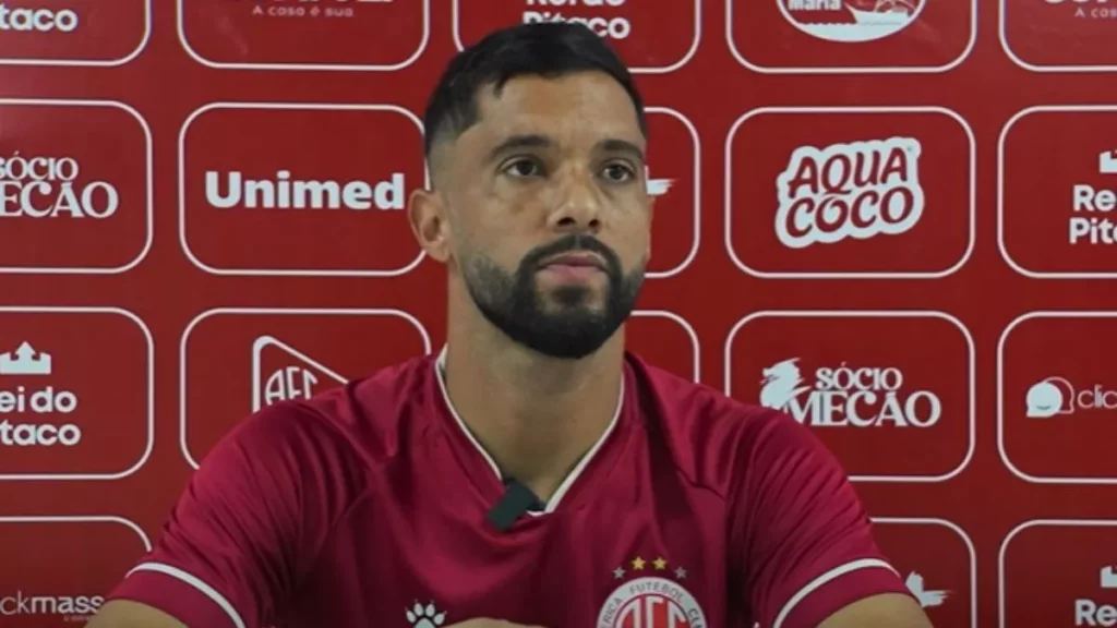 Série D: América-RN apresenta Heliardo e atacante e mira acesso