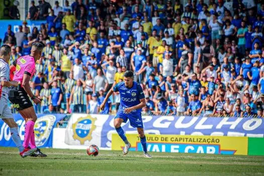Jeferson Lima celebra sequência no líder São José