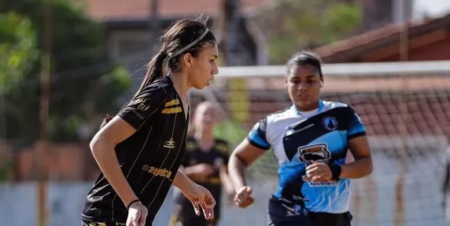 Amador RMC Feminino começa com goleadas e equilíbrio