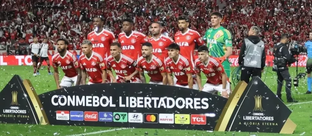 Internacional investiga chuva de papel picado na Libertadores
