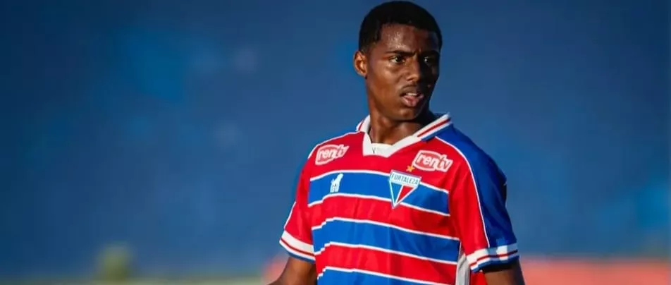 Flamengo fecha a contratação de promessa do Fortaleza