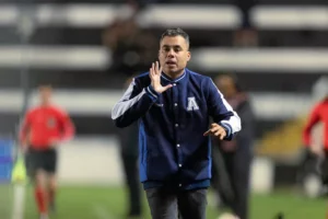 Série B: Jair Ventura expõe dificuldades financeiras no Avaí