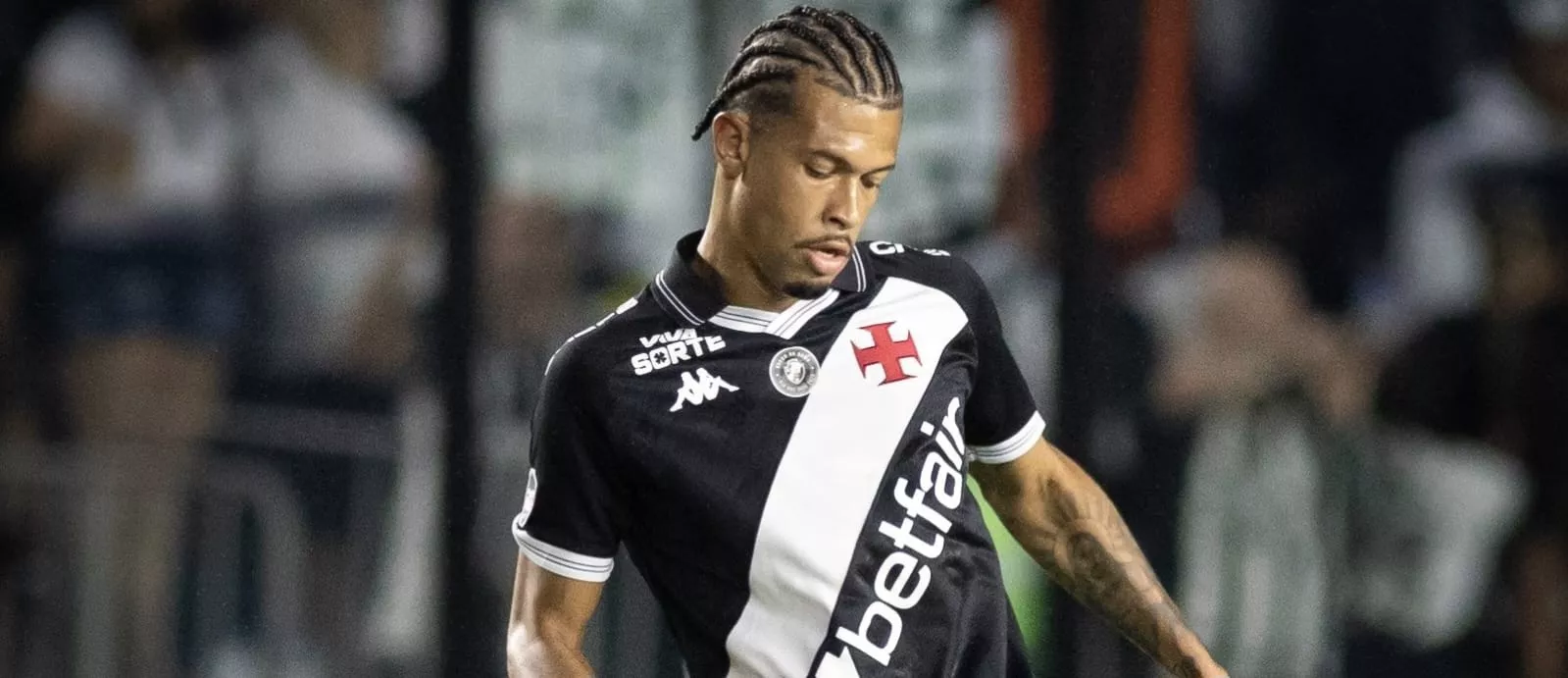 Vasco acerta a venda de João Victor para o CSKA Moscou