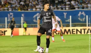 Juventude contrata irmão gêmeo de zagueiro do Vasco