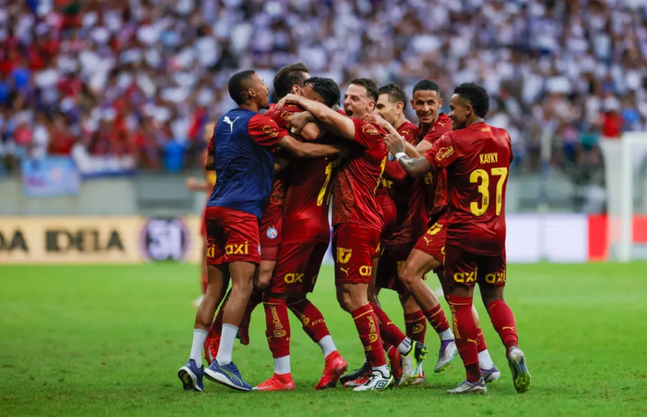 Bahia 2 x 0 Santos - Esquadrão de Aço vence e entra no G4 3 KviJCppS image