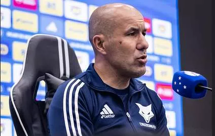 Cruzeiro vai sempre jogar da mesma forma, diz Leonardo Jardim