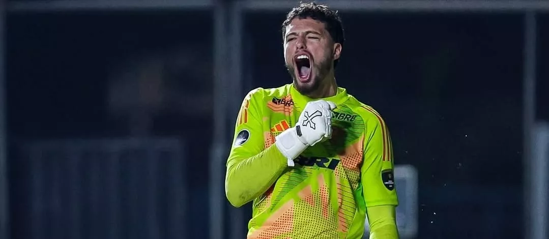 Flamengo libera goleiro para acertar com clube português