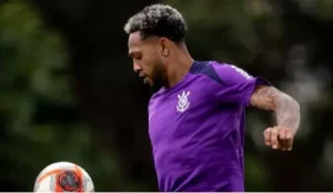 Corinthians perde Martínez por fratura na mão e liga alerta