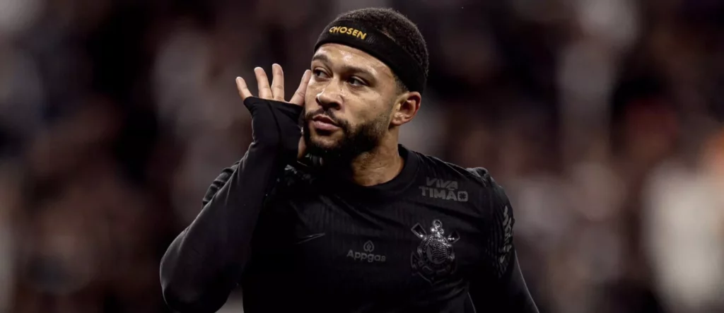 Memphis Depay entra na mira de europeus e pode deixar o Corinthians
