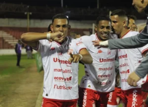 Linense 0 x 2 Noroeste - Vitória para interromper sequência negativa