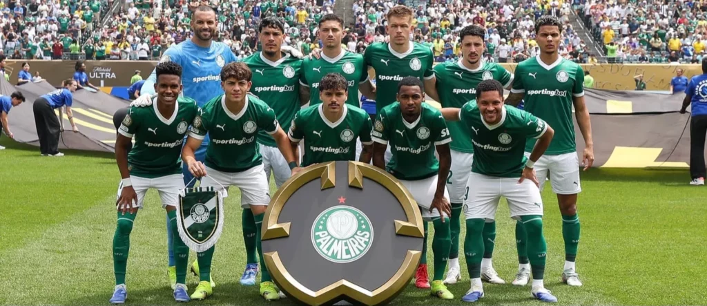 Palmeiras pode sofrer com novas saídas e busca reposições