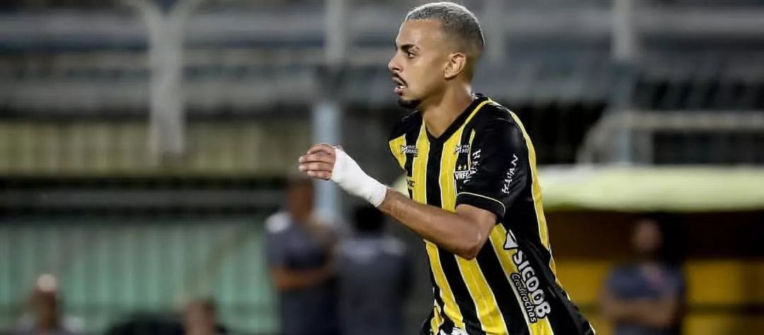 Fortaleza negocia a contratação de volante do Volta Redonda