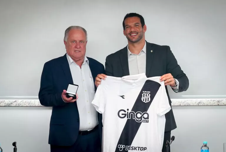 Ponte Preta participa de reuniao na CBF