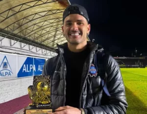 Caxias vence, mantém 100% de aproveitamento em casa, e Alan decide com gol