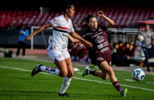 BRASILEIRO FEMININO: São Paulo e Corinthians na semifinal
