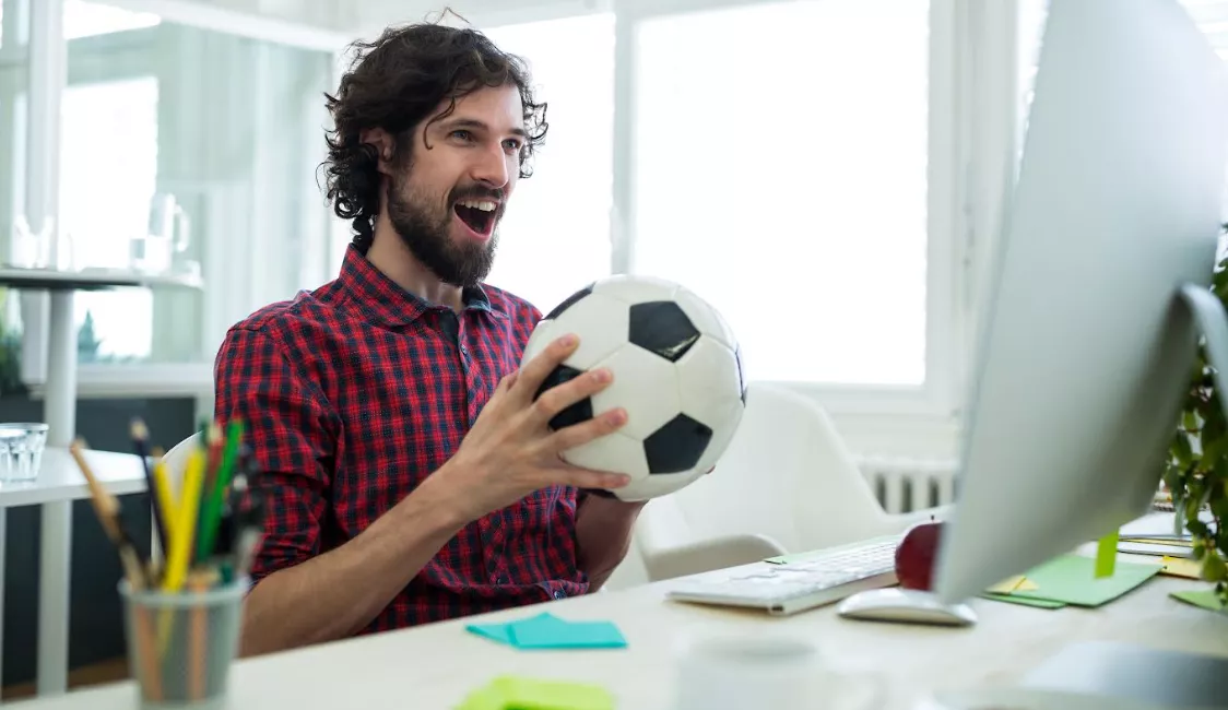 Os melhores tipos de monitor para não perder nenhum jogo do seu time