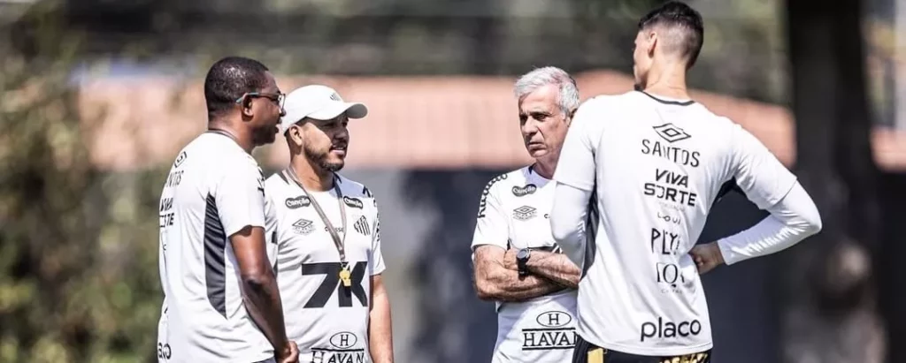 Santos reformula departamento de futebol após fechar com Vojvoda