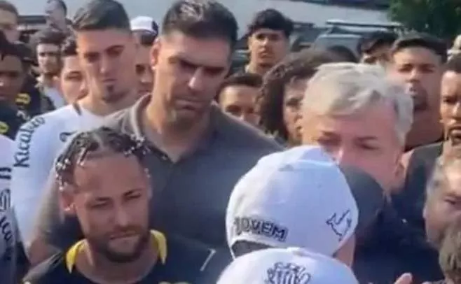 É preciso dar um basta nas intimidações das organizadas