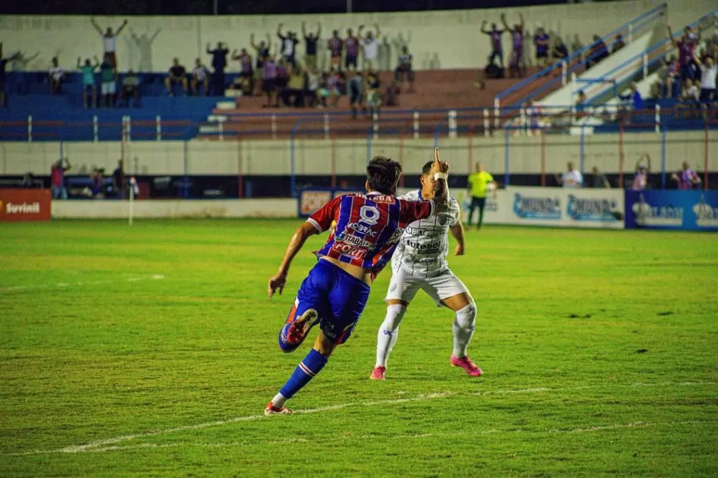 SÉRIE C: Itabaiana respira, mas Figueirense mantém situação delicada (Foto: Matheus Mendonça/AOI)