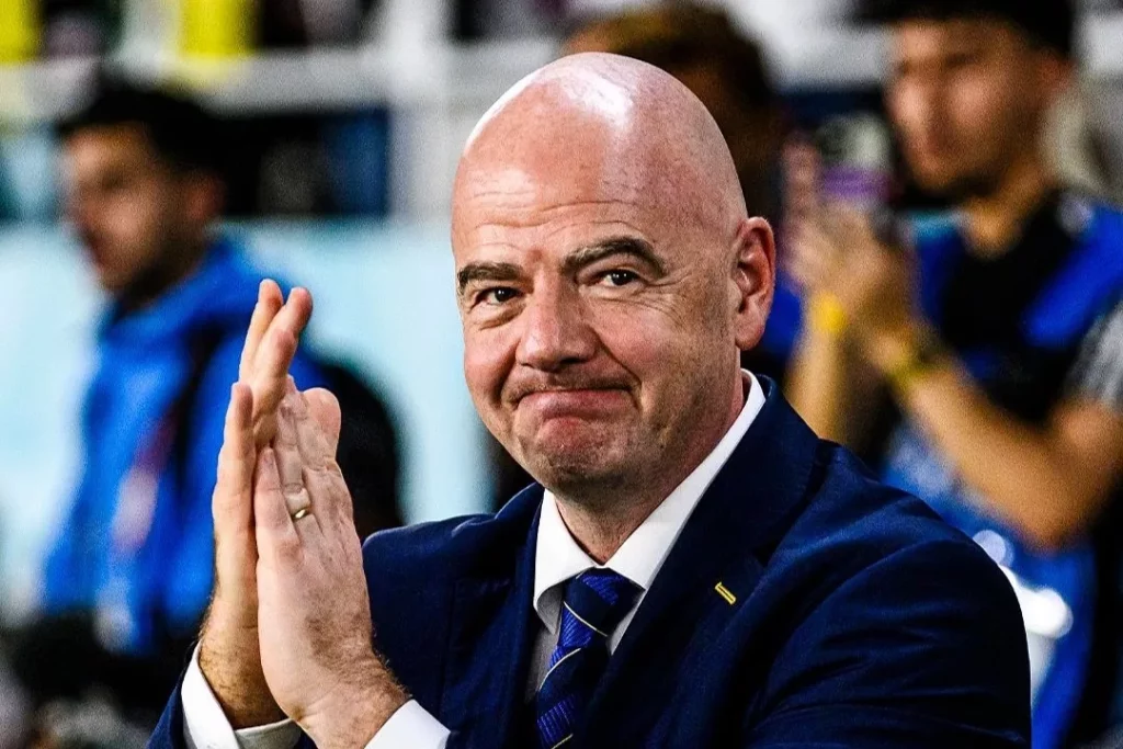'Todo mundo será bem-vindo no Canadá, México e EUA para a Copa do Mundo', garante Infantino (Foto: Reprodução/Instagram)