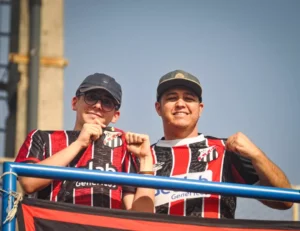 Anápolis convoca torcida para jogo que define futuro na Série C