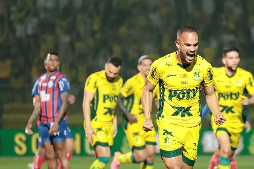 Mirassol 5 x 1 Bahia - Noite de goleada histórica no Brasileirão! 2 Mirassol 5 x 1 Bahia - Noite de goleada histórica no Brasileirão! (Foto: JP Pinheiro/Agência Mirassol)