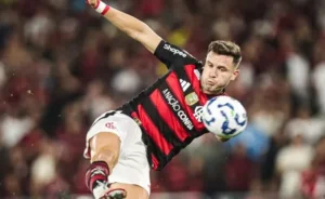 Saúl brilha no Flamengo e fala sobre adaptação no Brasileirão