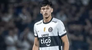 Vasco fecha com jovens promessas Grance e Torrealba para o sub-20