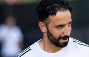 Ruben Amorim mira sequência vitoriosa no Manchester United em 2025