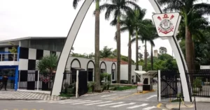 Corinthians define data de eleição após impeachment; veja cenário presidencial