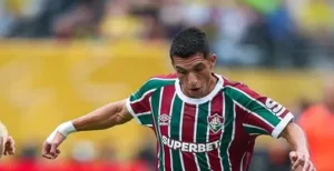 Serna brilha no Fluminense e vira destaque após saída de Arias