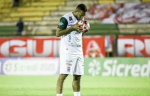 União São João 3 x 0 Noroeste - Em jogo polêmico, Arara avança na Copa Paulista