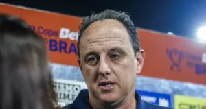 Bahia avança na Copa do Brasil, mas ataque preocupa Ceni