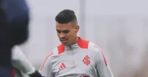 Richard sofre trauma craniano e desfalca Inter no Brasileirão