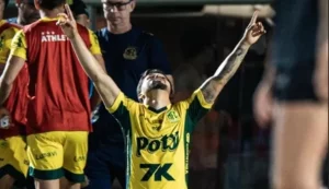 Alesson comemora gol decisivo pelo Mirassol e mira duelo com Flamengo