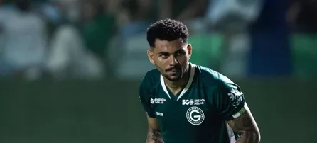 Vitória recebe oferta de R$ 4 milhões do Apoel por Willean Lepo
