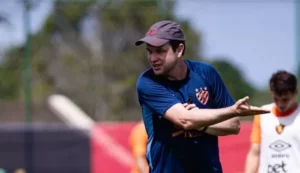 Sport mantém confiança em Daniel Paulista mesmo sem vitórias