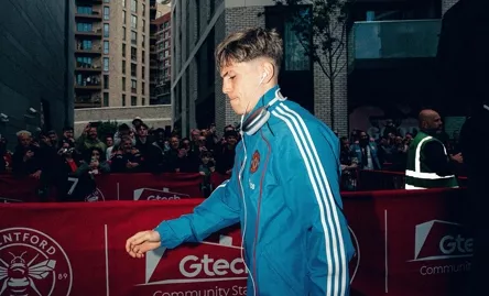 Garnacho acerta com Chelsea e espera liberação do Manchester United