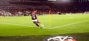 Arrascaeta recebe elogio de rival após ótima atuação contra o Mirassol